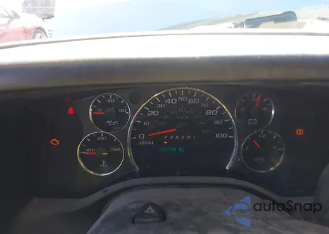 2015 Chevrolet Express 2500 Work Van z USA, uszkodzony, nr VIN 1GCWGFCF1F1277882